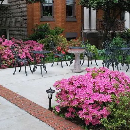 Windsor Inn Hotel 